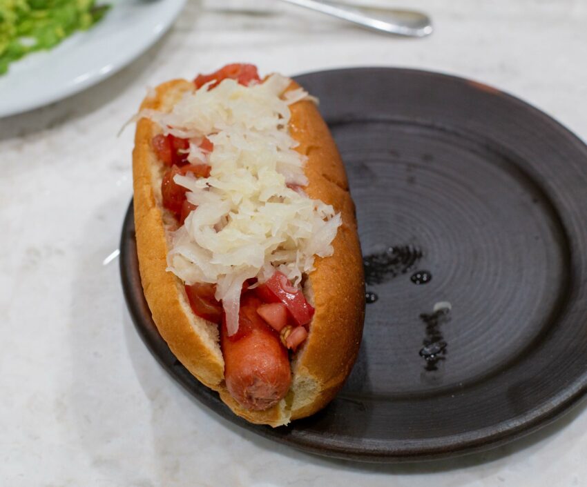 Chilean Hot Dog: An Expert’s Guide to the Completo