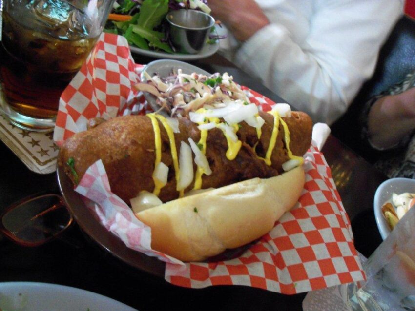 Kansas City Hot Dog: An Expert’s Guide to the City’s Best