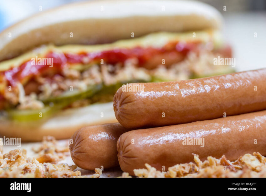 Best Sausages for Hot Dogs: Expert Guide to Flavor & Quality