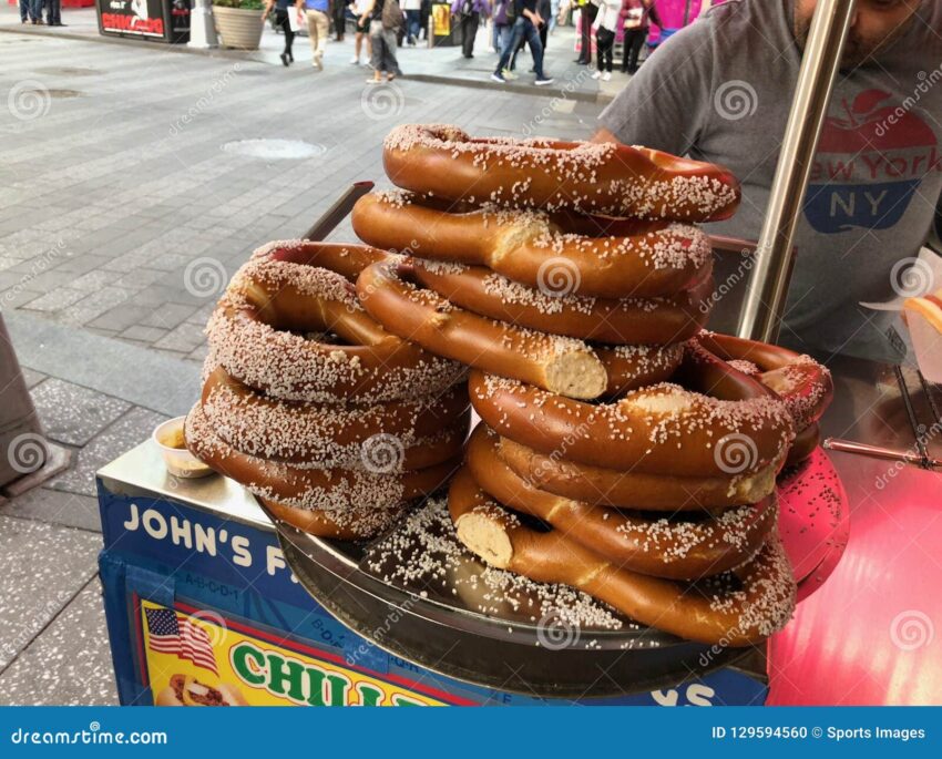 NYC’s Best Hot Dogs: A Guide to New York Hot Dog Vendors