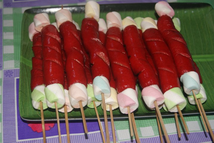 Filipino Hot Dog and Marshmallow: The Sweet & Savory Treat You Need to Try