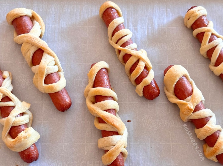 Mummy Halloween Hot Dogs: The Ultimate Guide to Spooktacular Snacking