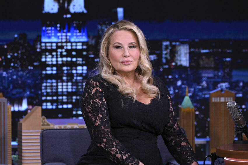 Hot Dog Jennifer Coolidge: The Definitive Guide to the Viral Sensation