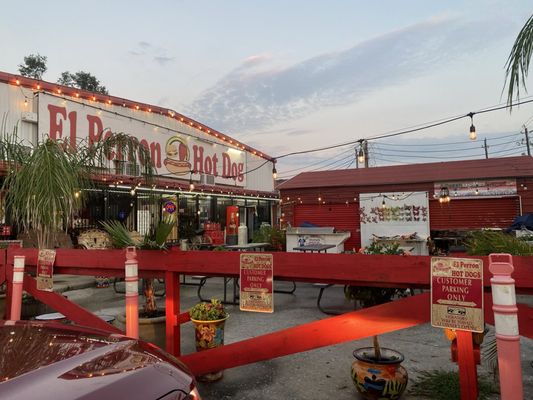 El Perron Hot Dogs Photos: A Visual Feast & Complete Guide [2024]