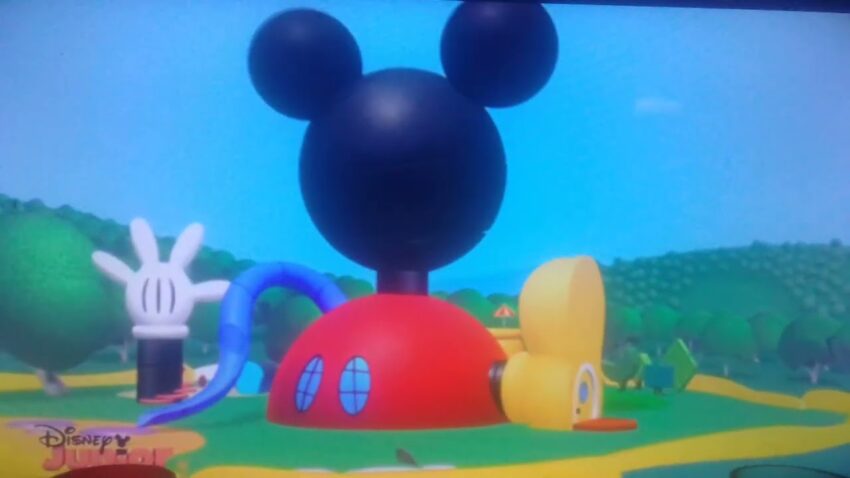 Mickey Mouse Hot Dogs: A Deep Dive into Disney’s Delightful Treat