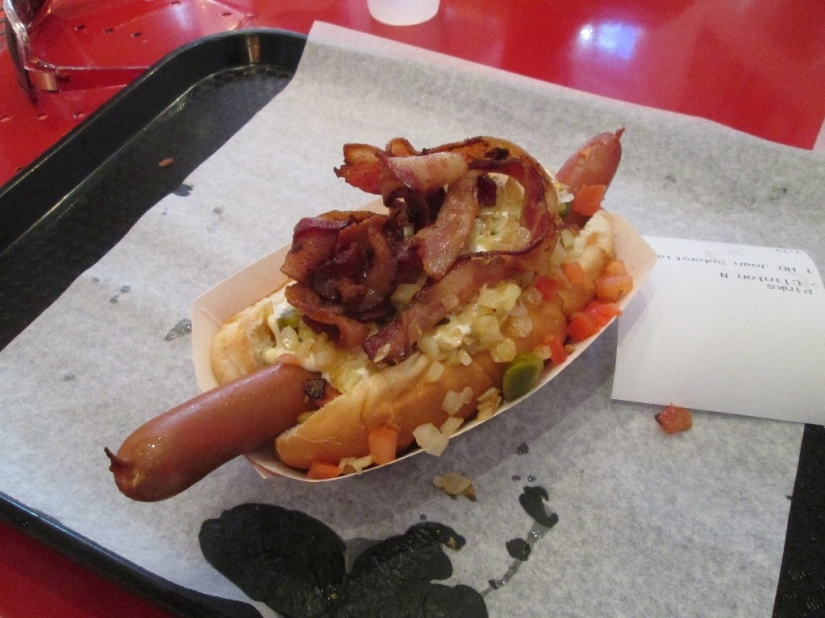 1950 Original Hot Dogs: A Nostalgic Bite of History & Flavor