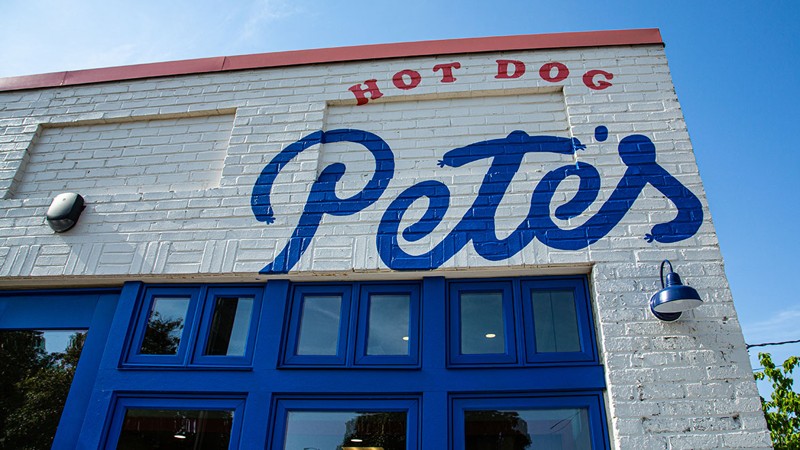 Hot Dog Pete’s: The Definitive Guide to Gourmet Street Food