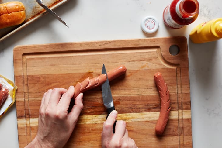 Slicing Hot Dogs Before Grilling: The Ultimate Guide to Flavor & Safety