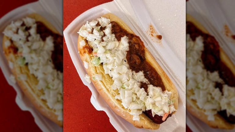 West Virginia Hot Dogs: An Expert’s Guide to the Mountain State’s Culinary Icon